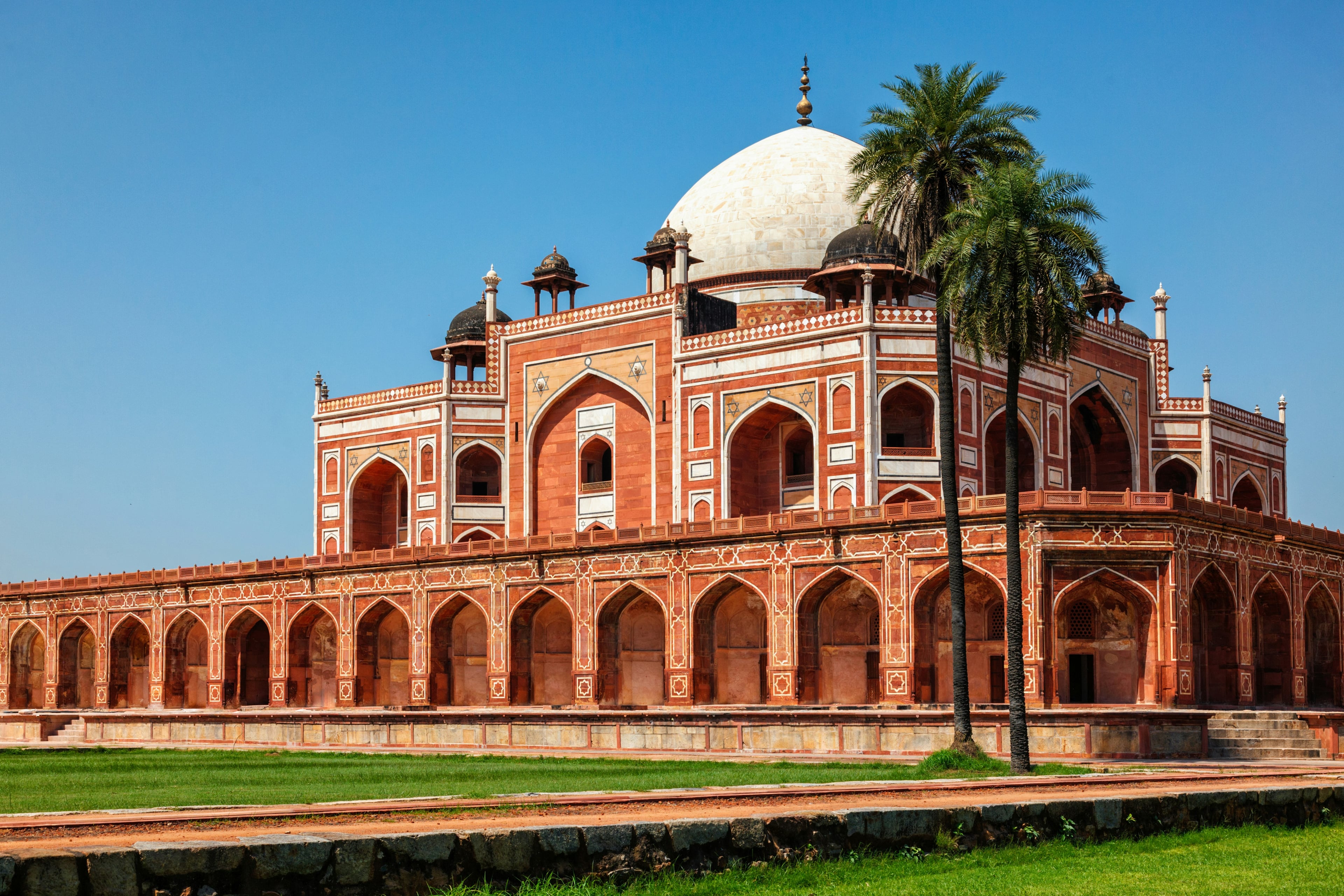 Discover the Golden Triangle